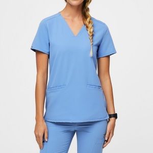 FIGS Ceil Blue Casma Three-Pocker Scrub Top // Size: S